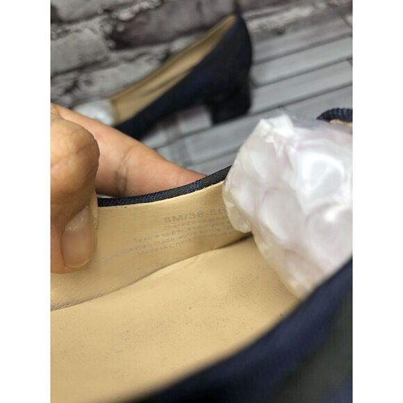 Karl Lagerfeld PARIS Charee Navy Black Floral Fabric Block Heels Women Sz 8M US - Picture 13 of 16